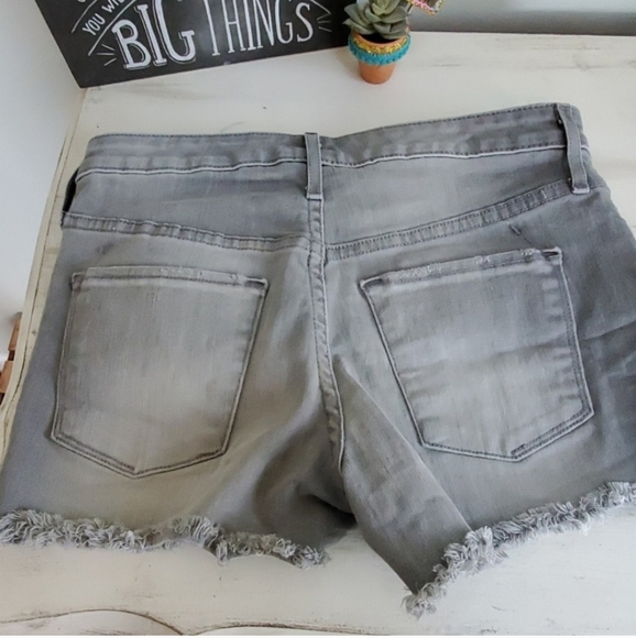Mossimo Gray Denim High Rise Shorts Size 2 - Picture 4 of 6